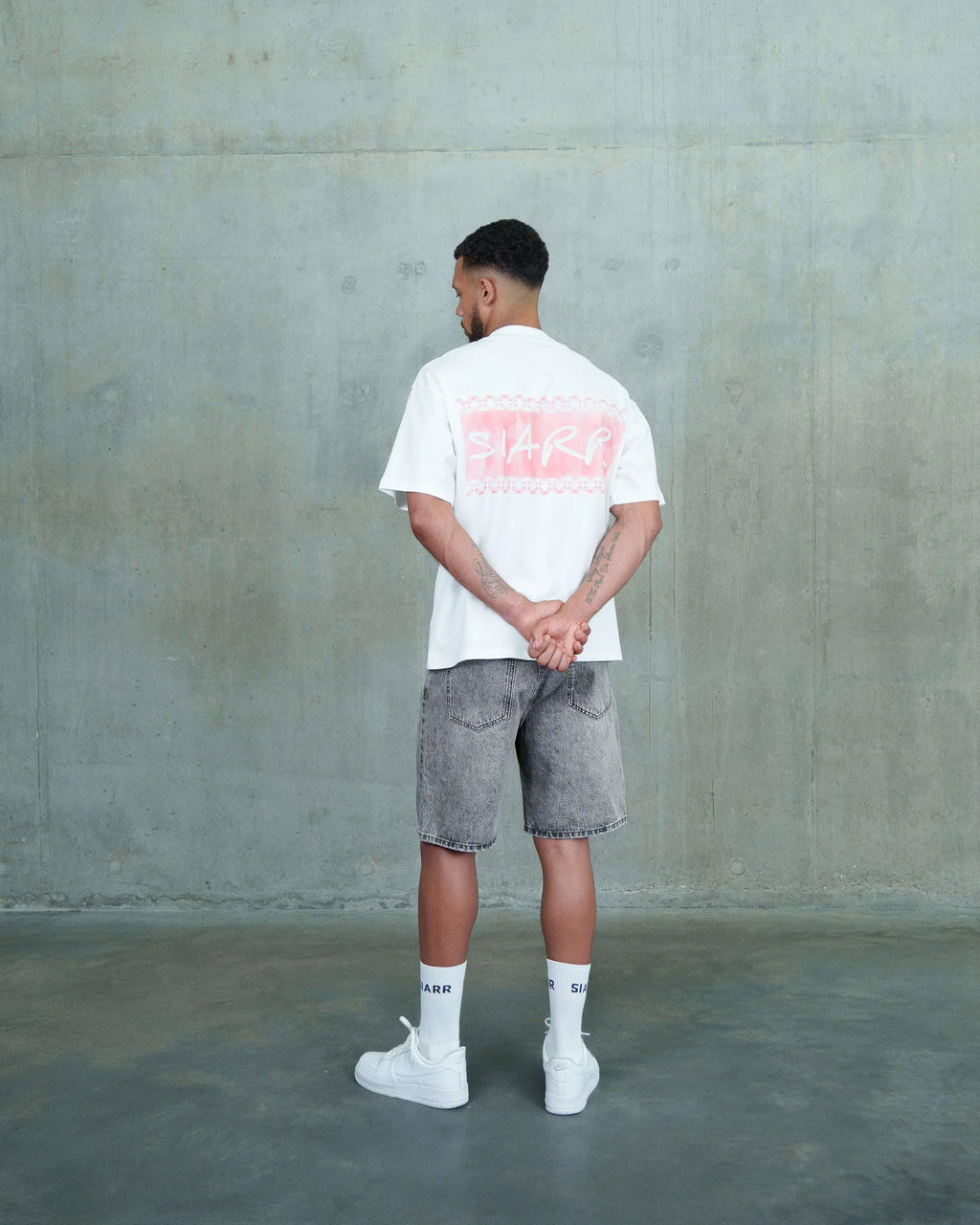 Siarr Pattern T-Shirt - White/Pink