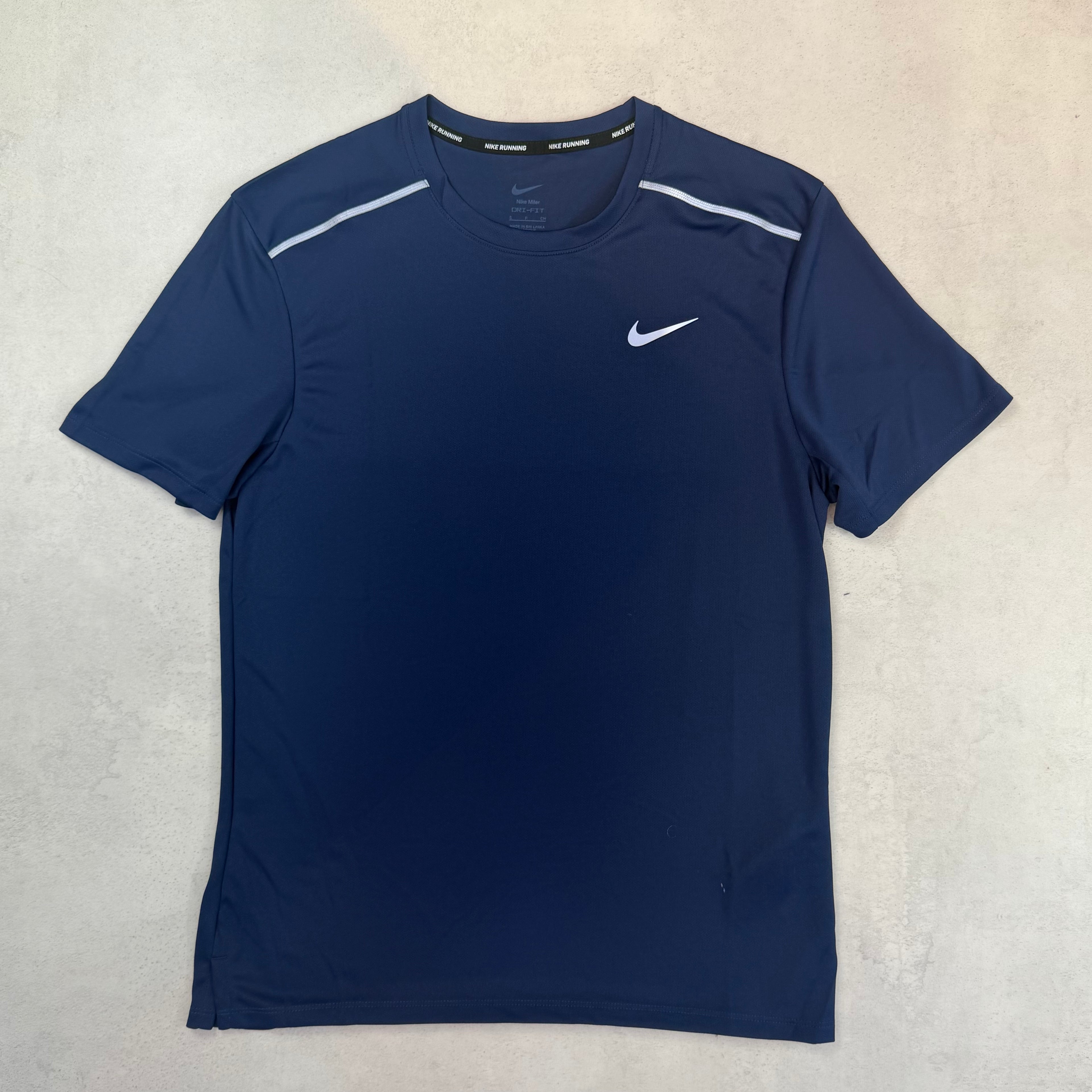 Nike Miler T-Shirt - Navy…..