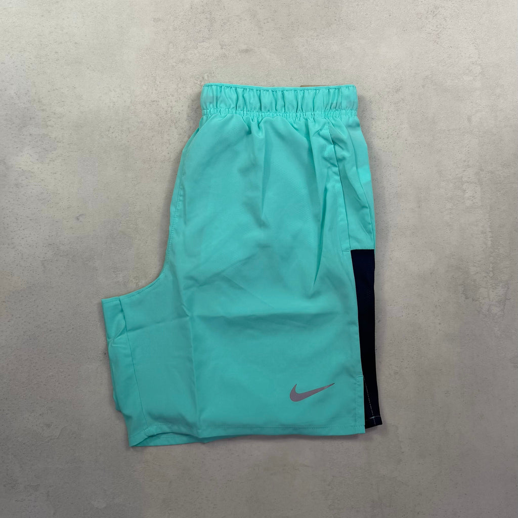 Nike Challenger Shorts - Hyper Turquoise