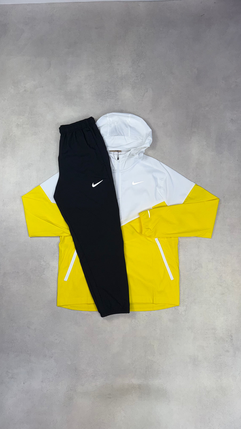Nike Lightning Yellow Windrunner & Black Challenger Pants Duo Set