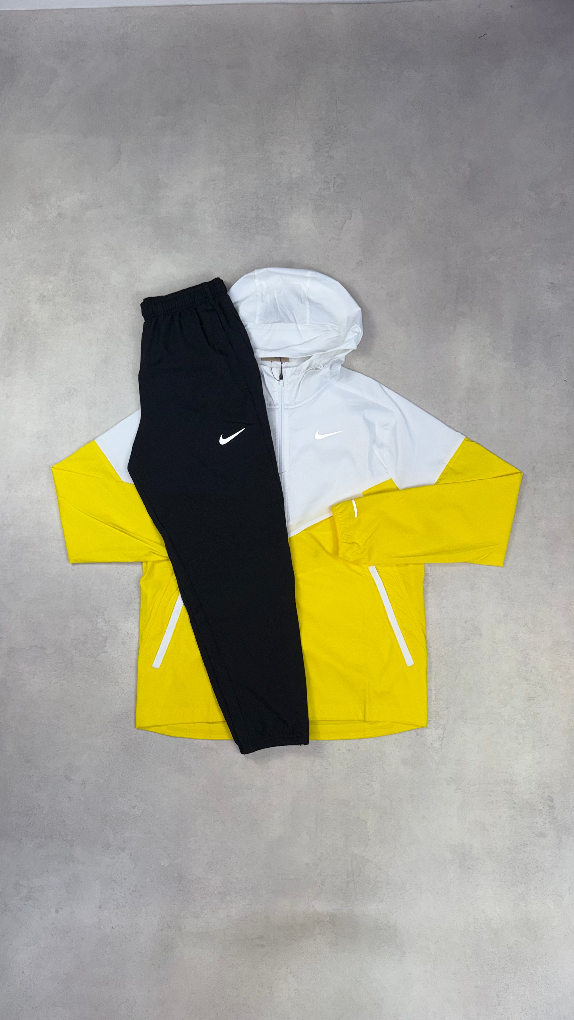 Nike Lightning Yellow Windrunner & Black Challenger Pants Duo Set