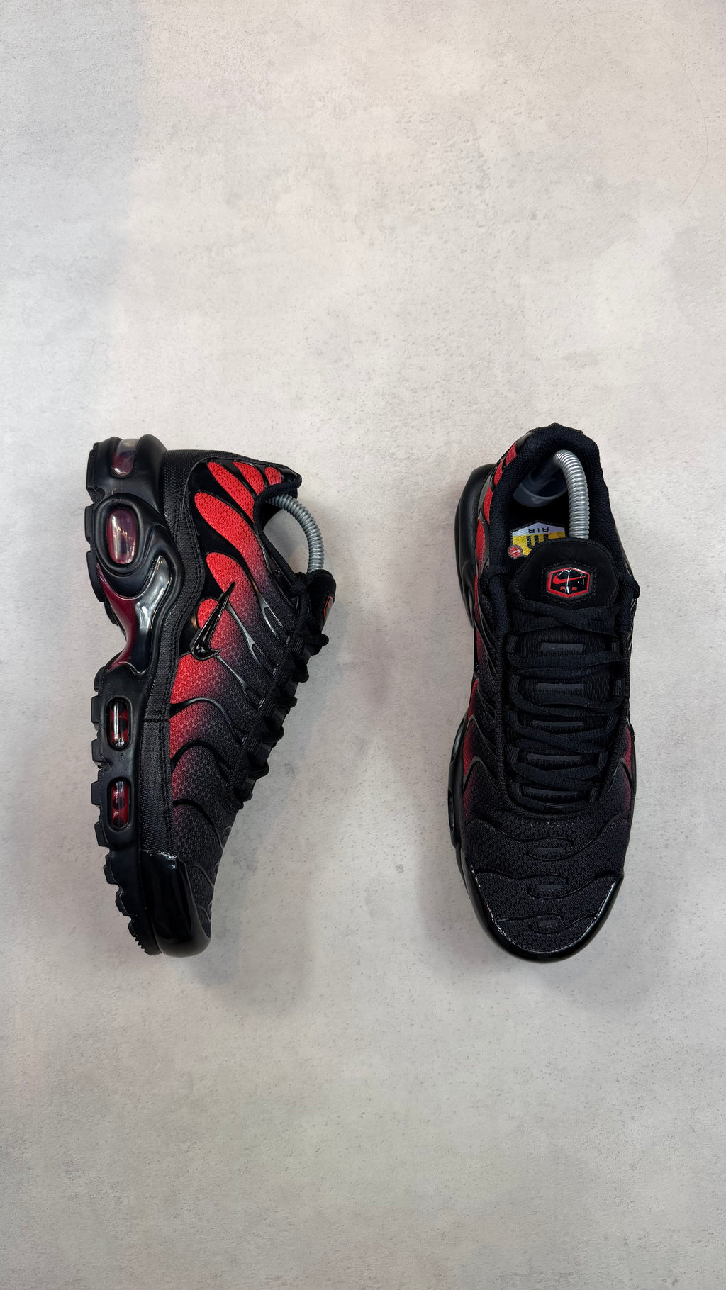 TN Hyper Red