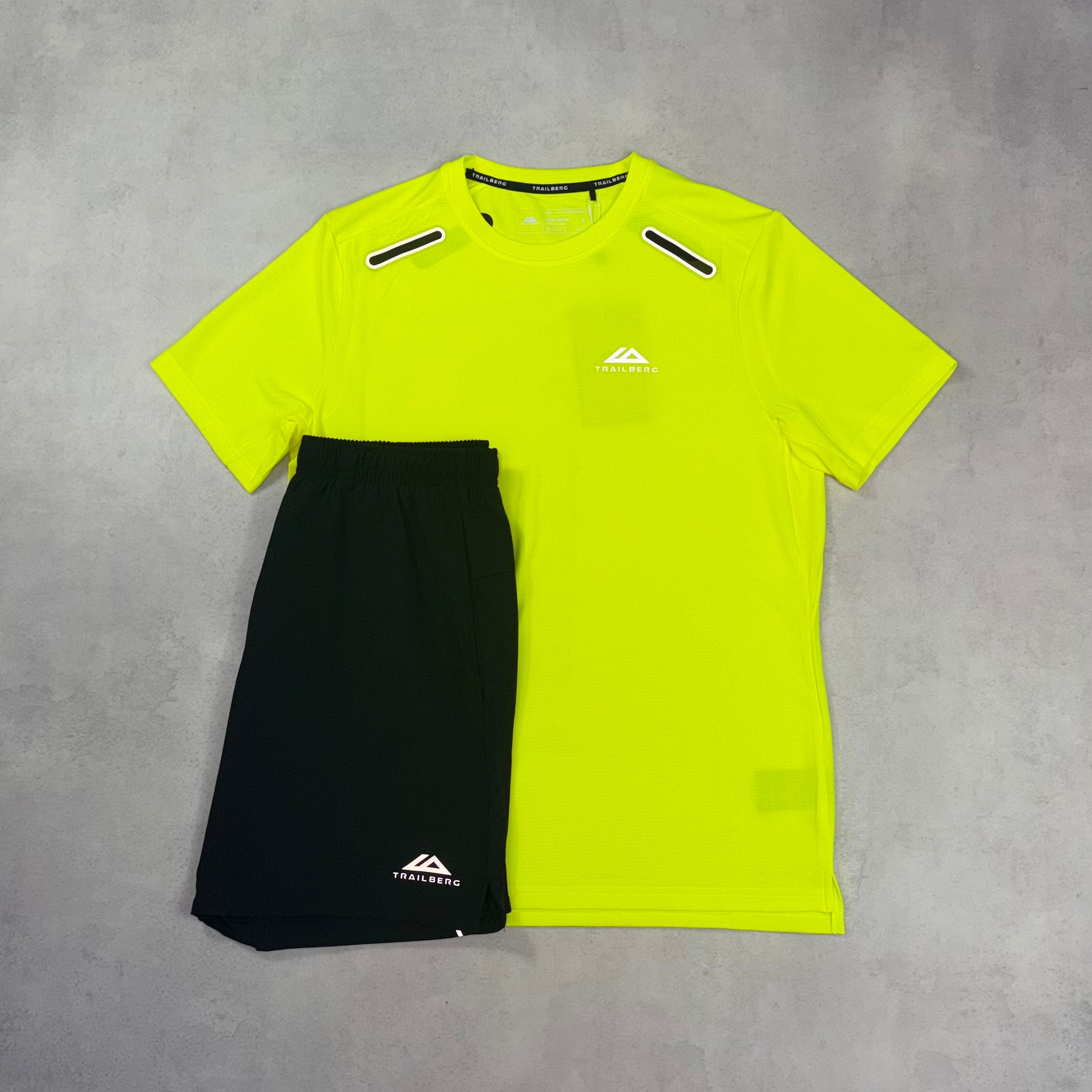 Trailberg Gotthard T-Shirt & Essential Shorts Set