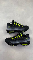 Air Max 95 Reverse Neon