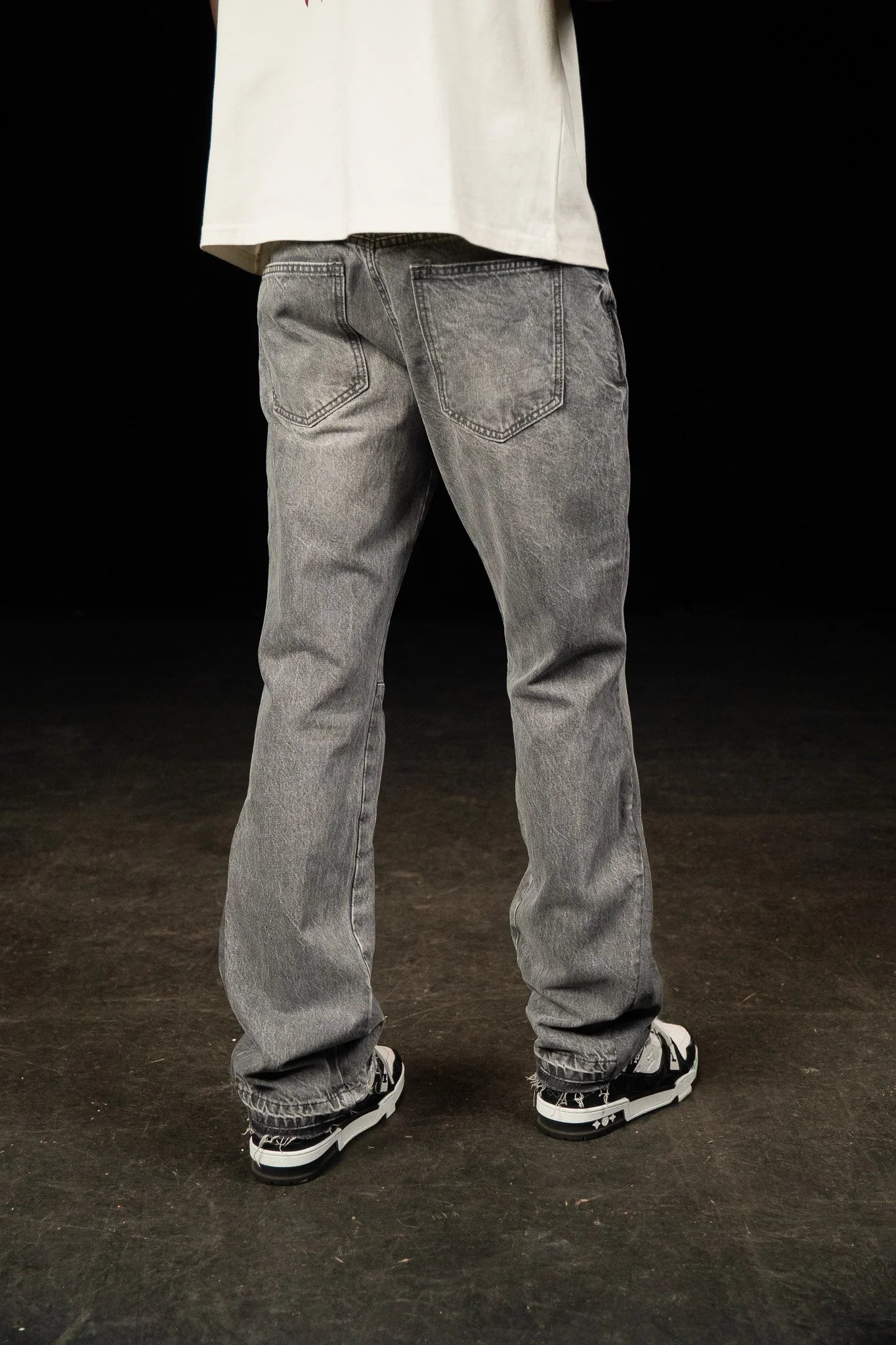 Siarr Flared Jeans - Triple Grey