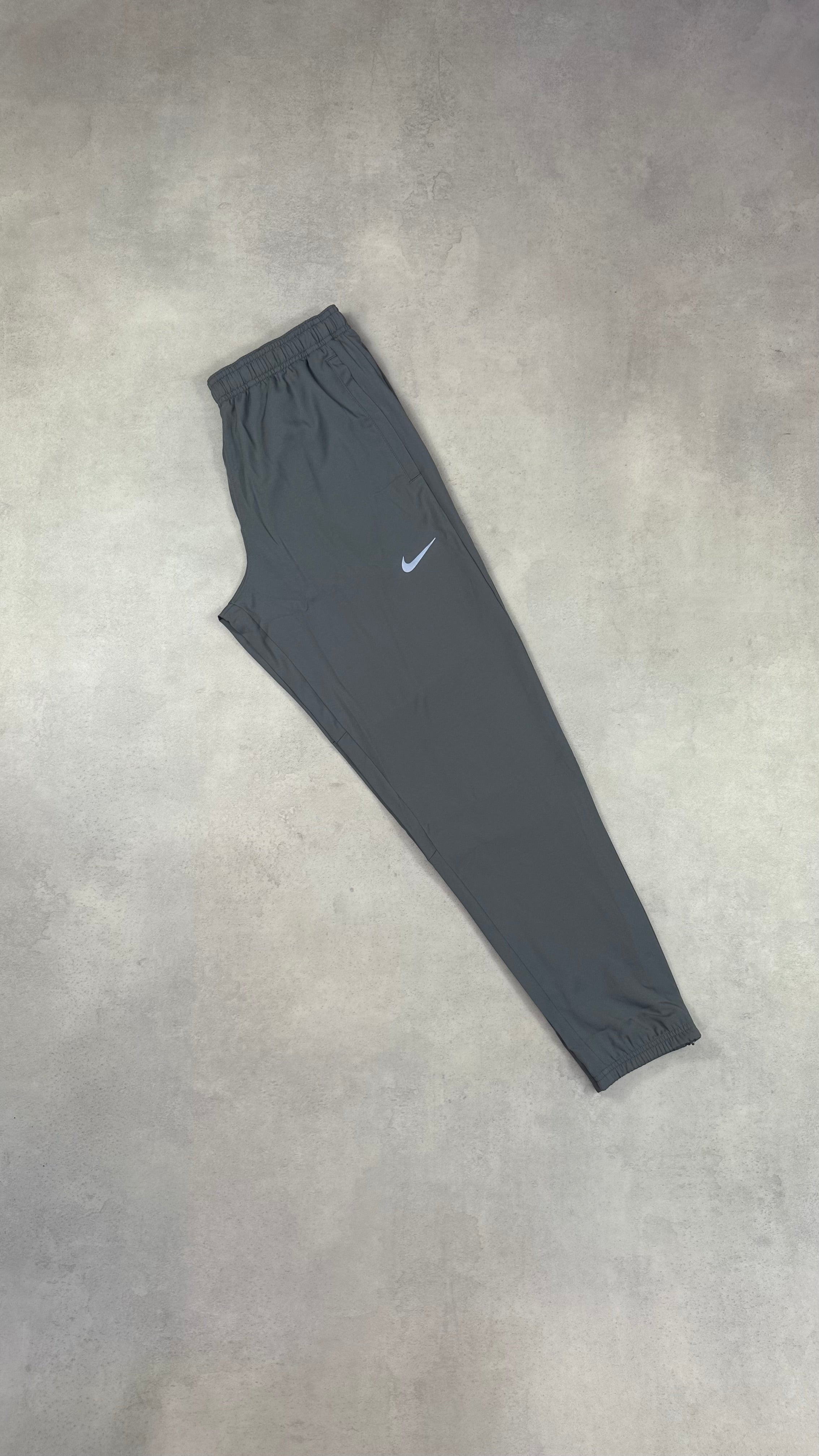 Nike Challenger Pants Grey