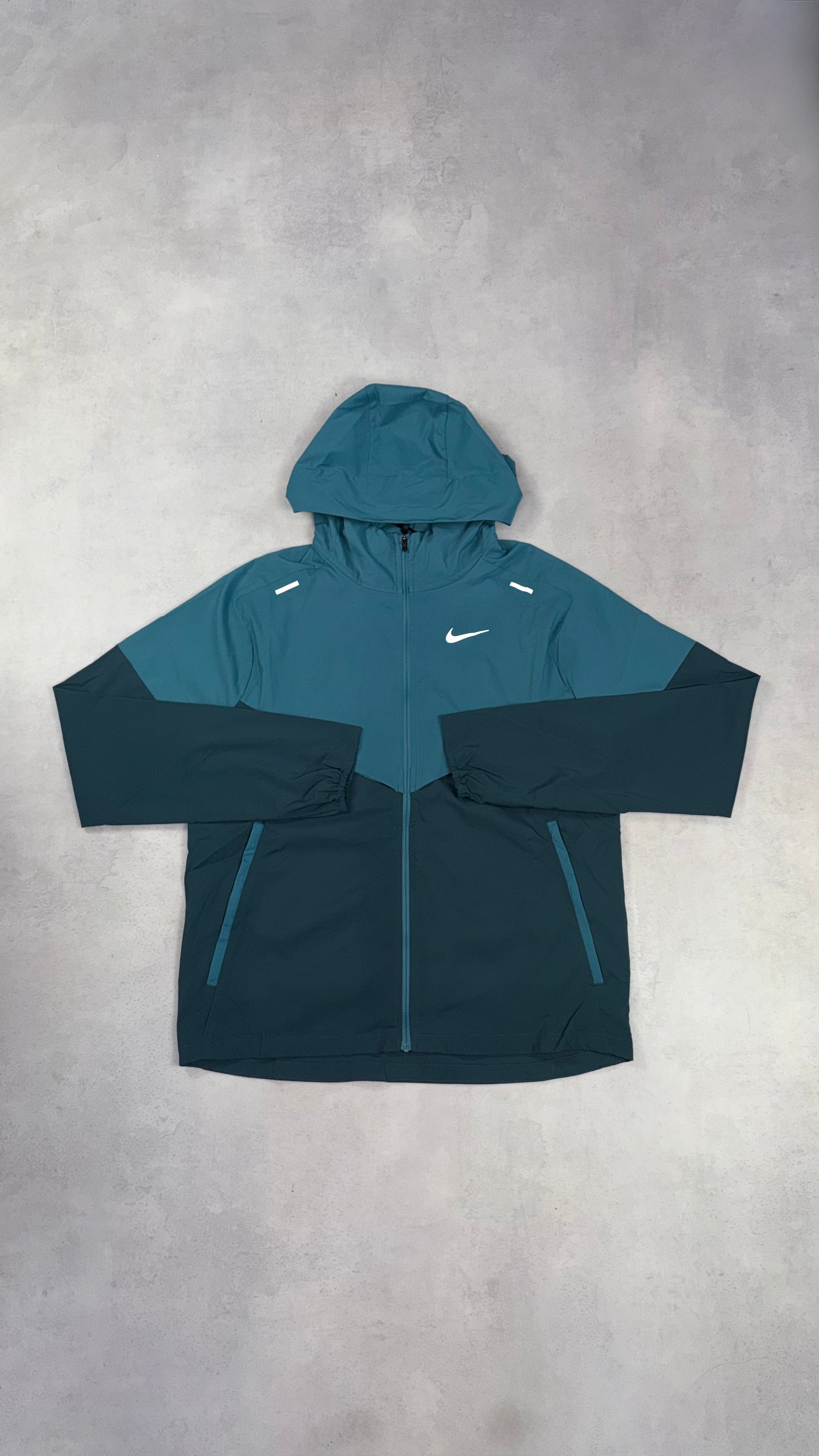 Nike UV Windrunner - Mineral Teal