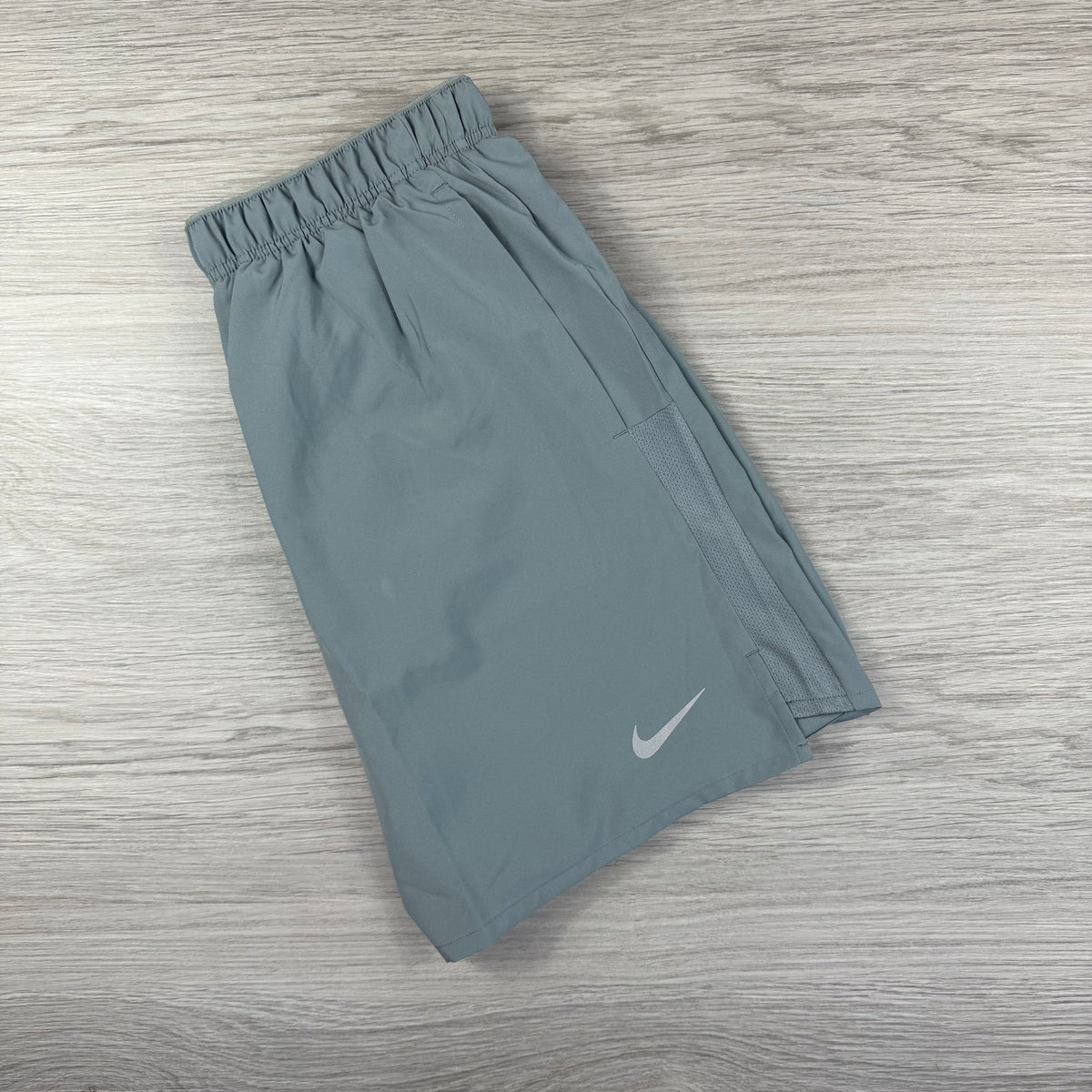 Nike Challenger Shorts - Grey