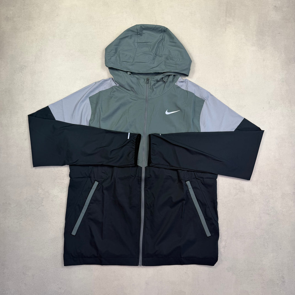 Nike UV Windrunner - Grey/Black