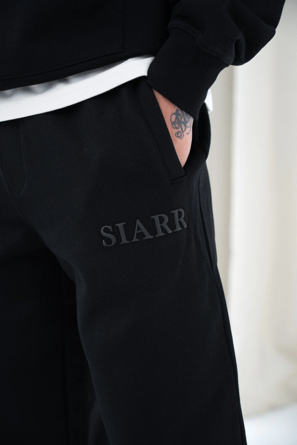Siarr Puff Joggers - Black