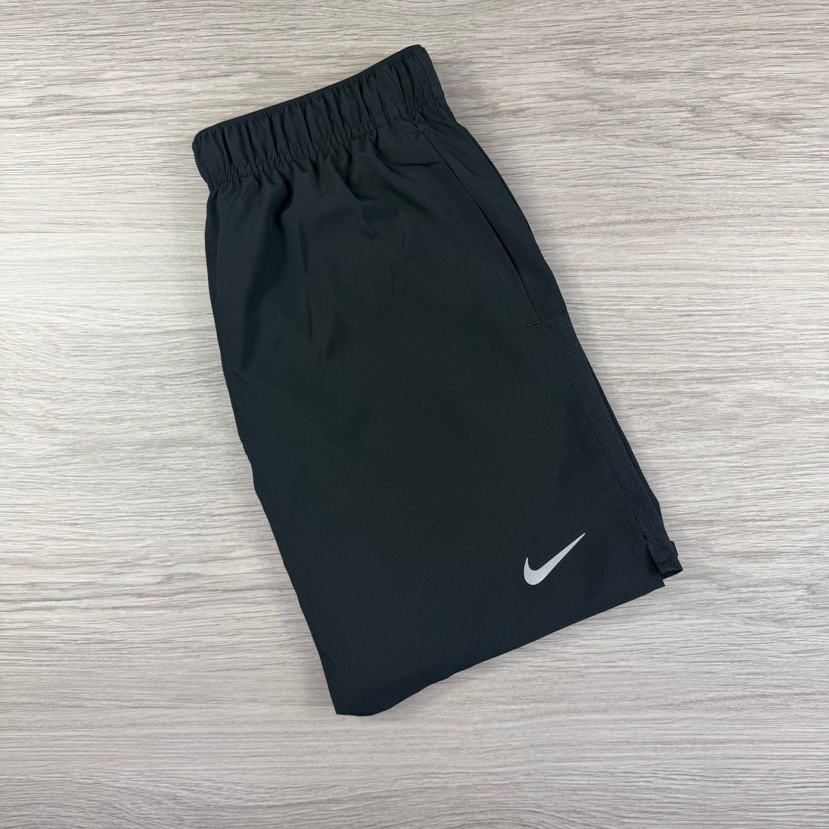 Nike Challenger Shorts - Black