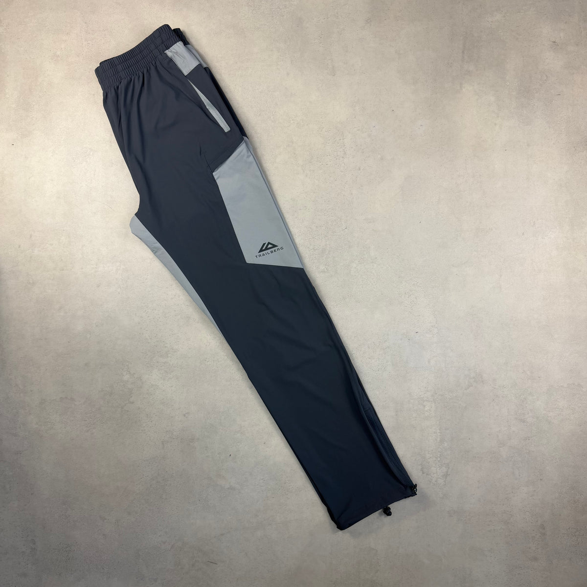 Trailberg Lunar Grey Odyssey Windrunner & Pants Tracksuit