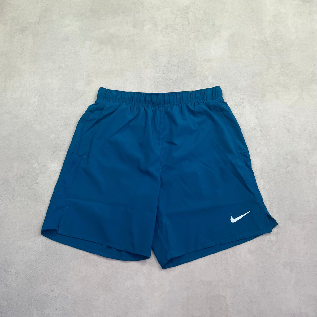 Nike Challenger Shorts - Green Abyss