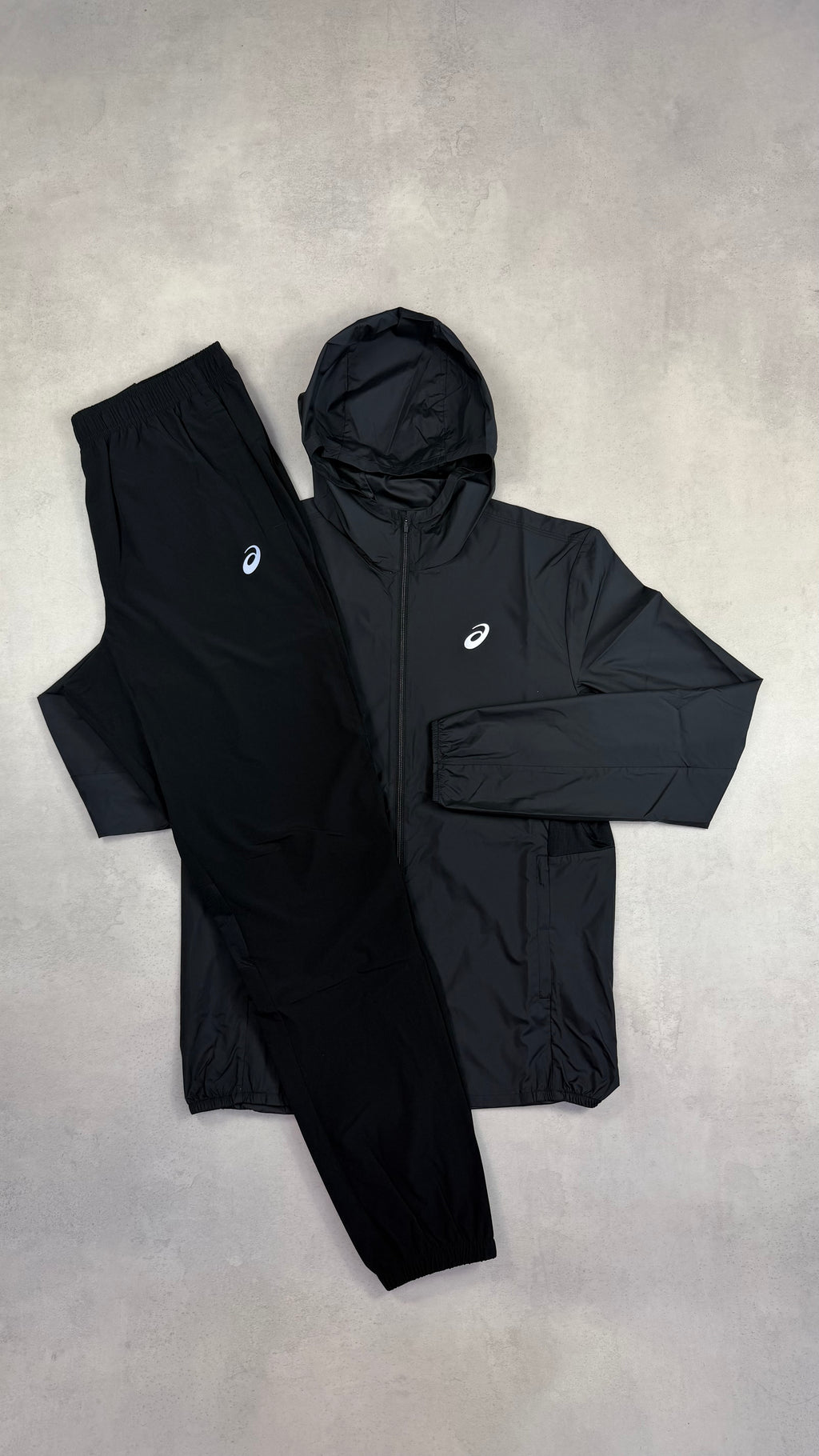 Asics Core Windrunner - Black