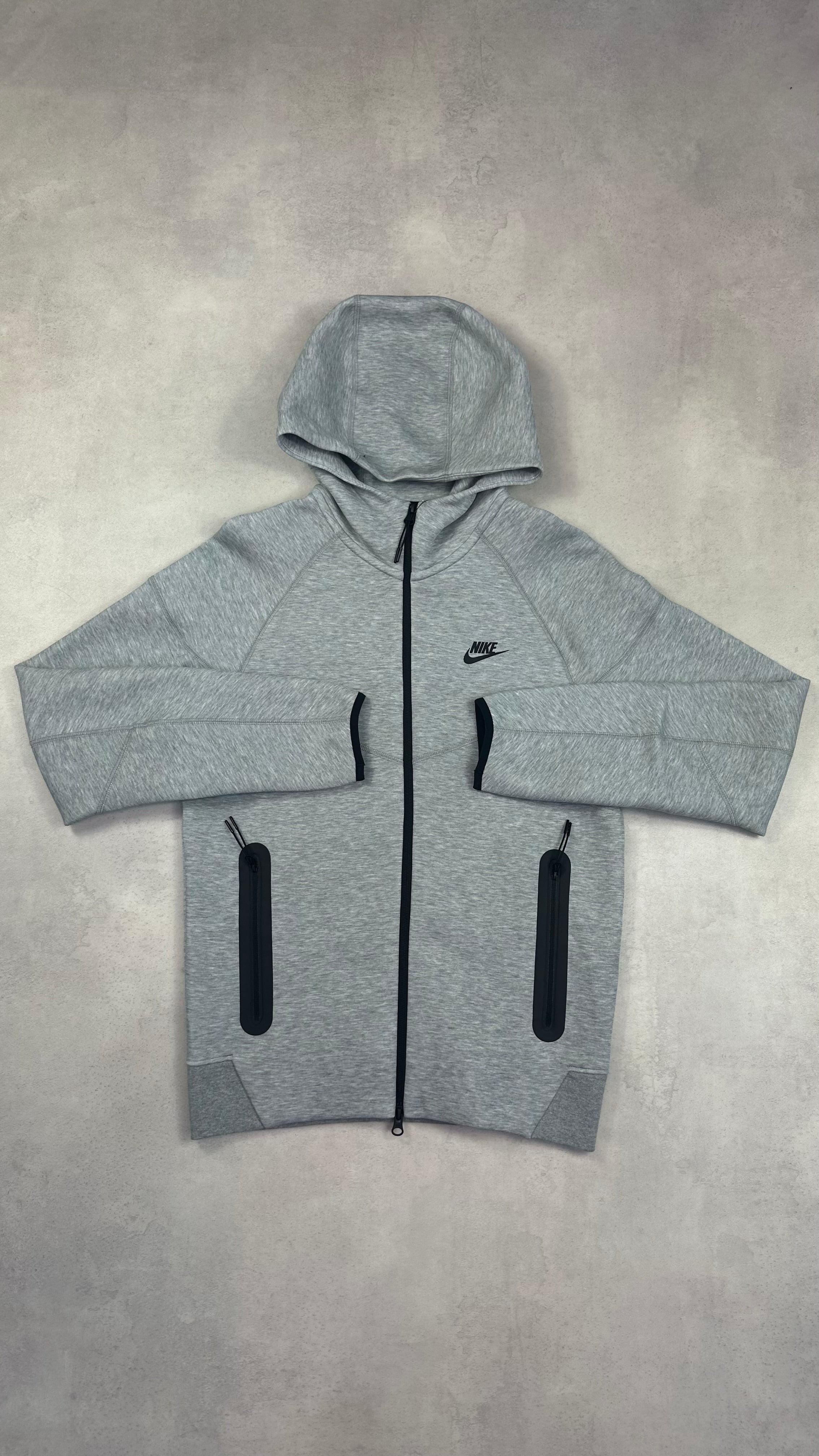 Nike Grey Tech Fleece Jacket & Grey Tech Fleece Pants Tracksuit