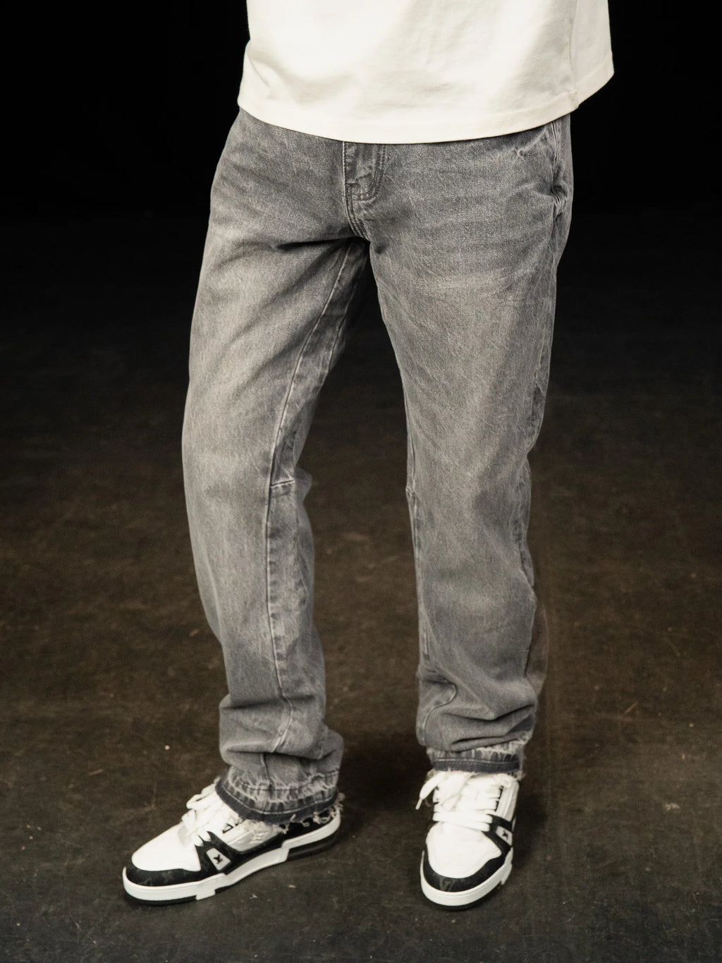 Siarr Flared Jeans - Triple Grey
