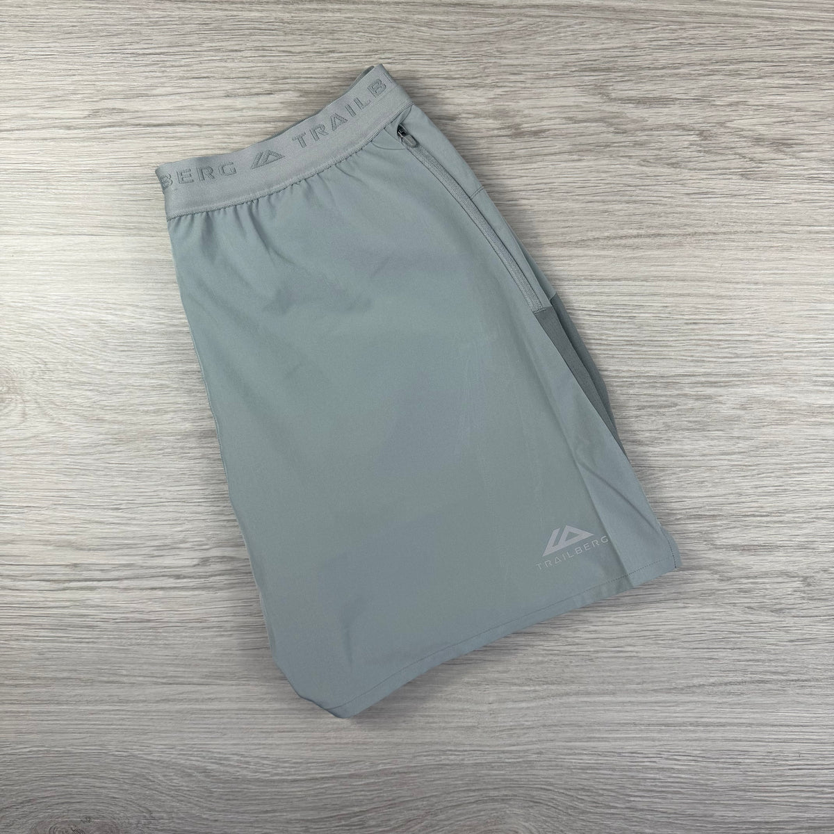 Trailberg Triathlon SS25 Shorts - Monument/Lava Smoke