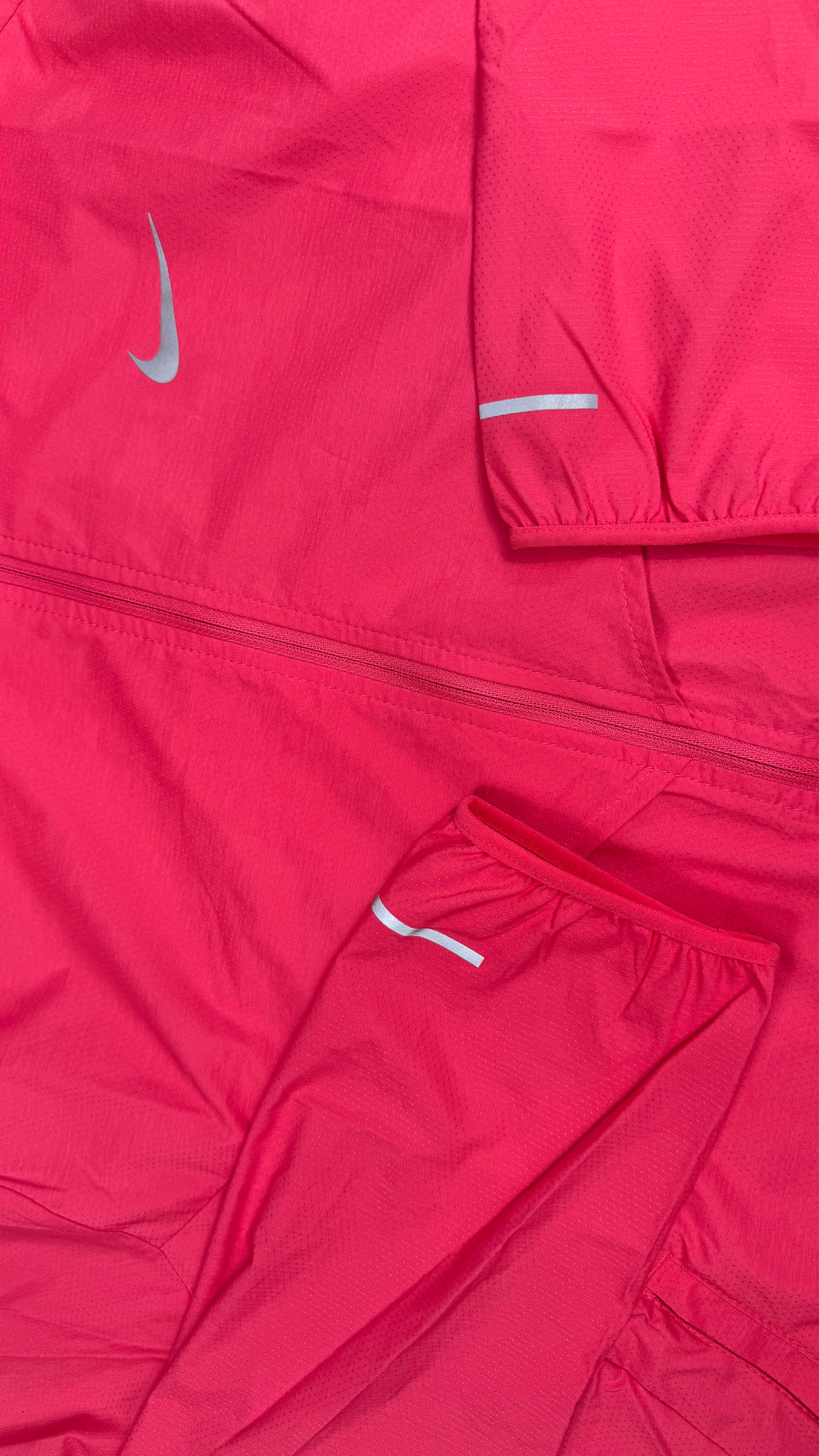 Nike UV Windrunner Aster Pink