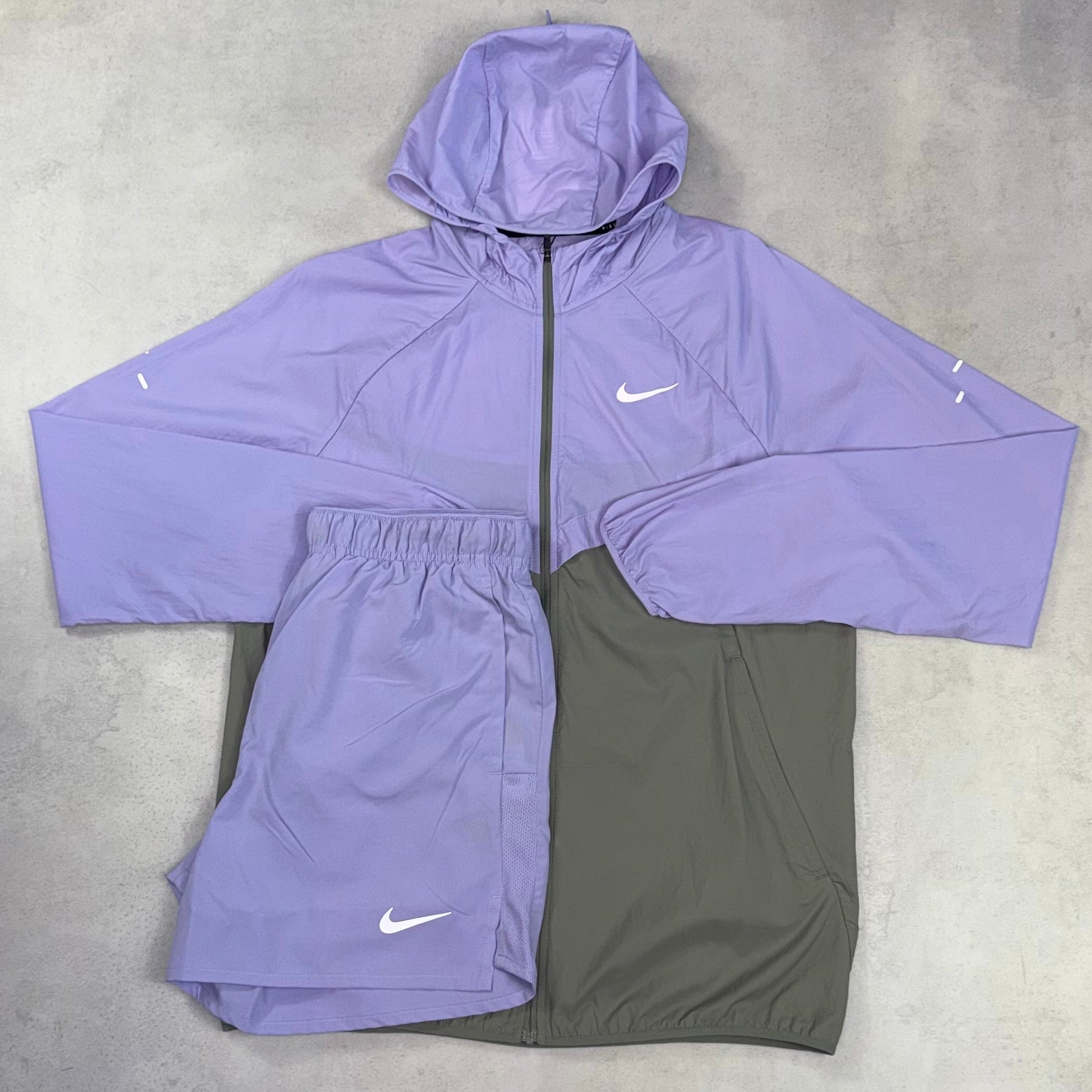 Nike Challenger Shorts - Lilac