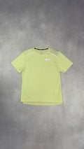 Nike Miler T-Shirt - Light yellow