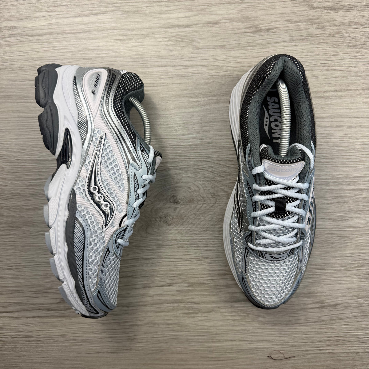 Saucony Progrid Omni 9 - Microchip