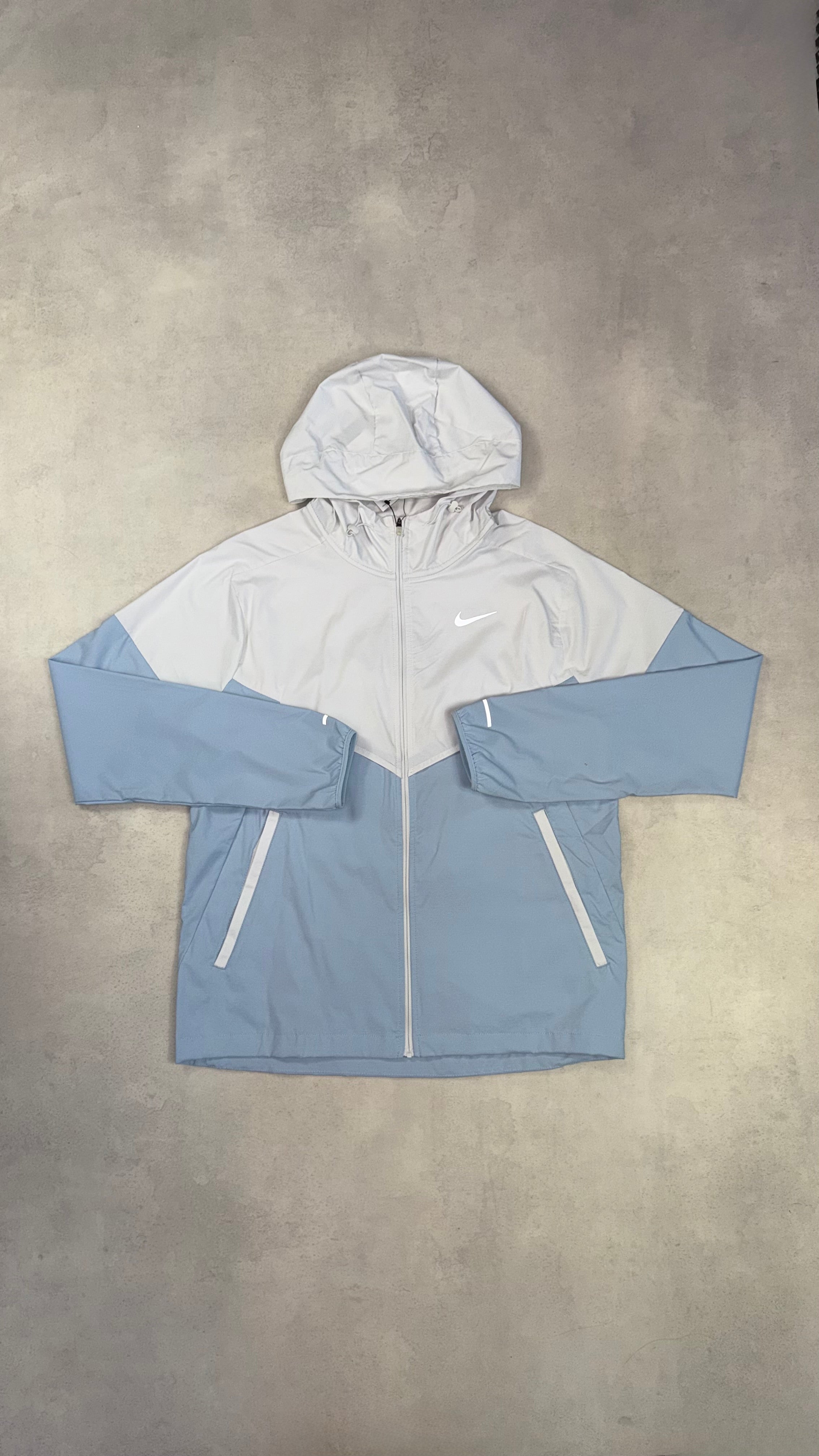 Nike White/Cobalt Blue Windrunner & Grey Challenger Pants Duo Set