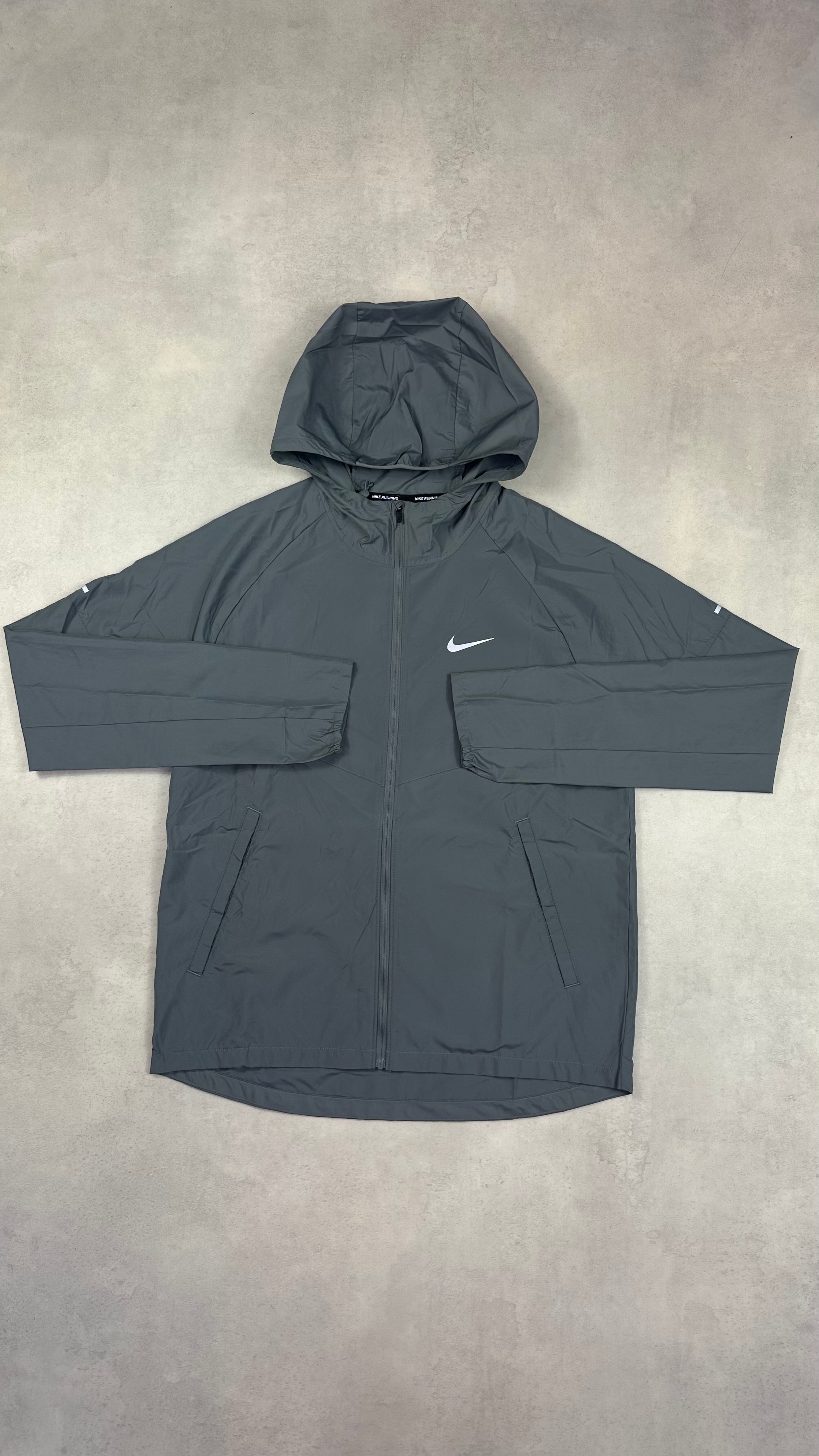 Nike Grey Windrunner, Grey Miler T-Shirt & Grey Challenger Shorts Trio Set