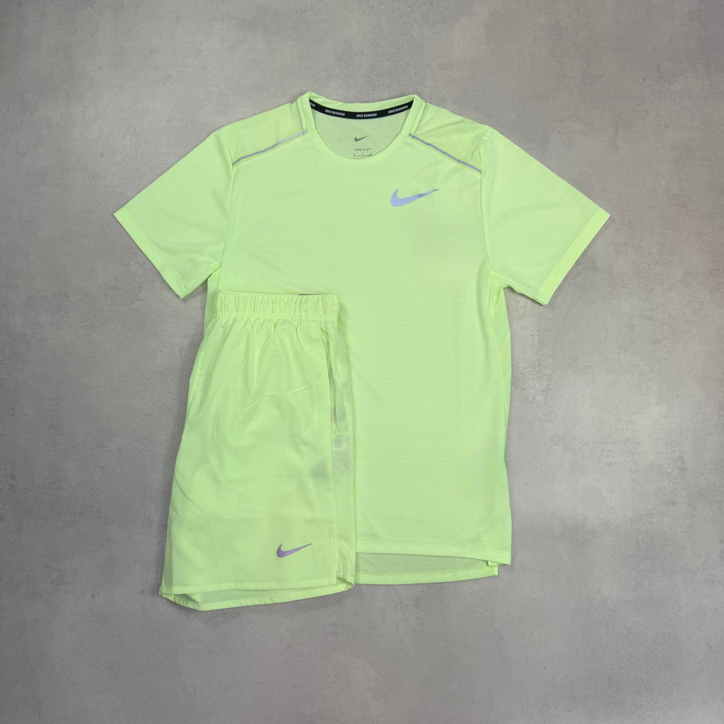 Nike Challenger Shorts - Volt Ice