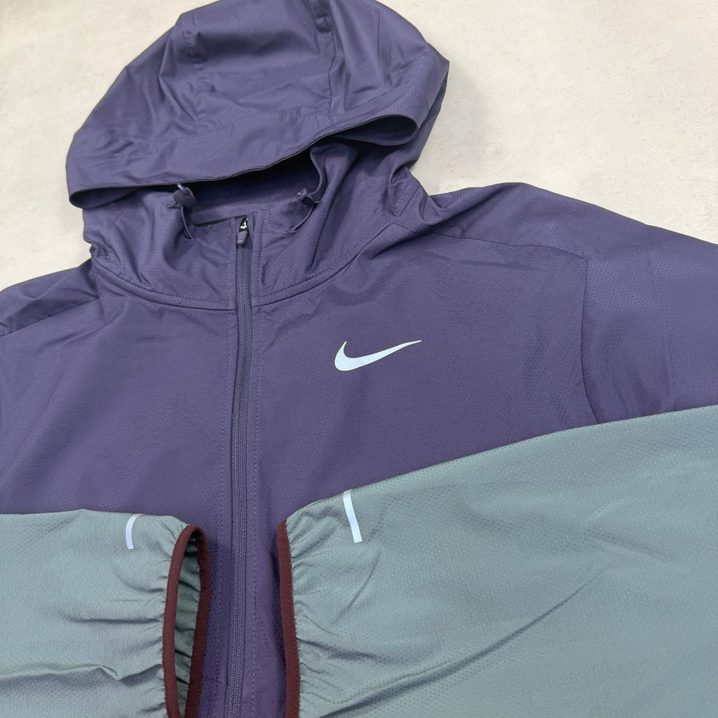 Nike Windrunner Burgundy Crush