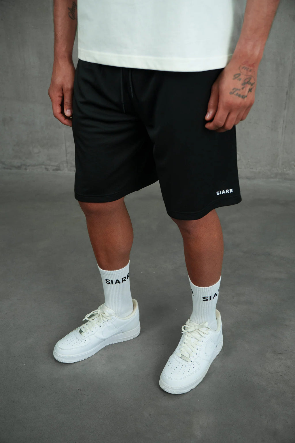 Siarr Mesh Shorts - Black