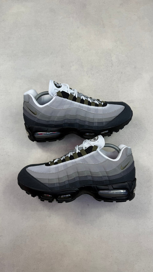 Air Max 95 Medium Olive
