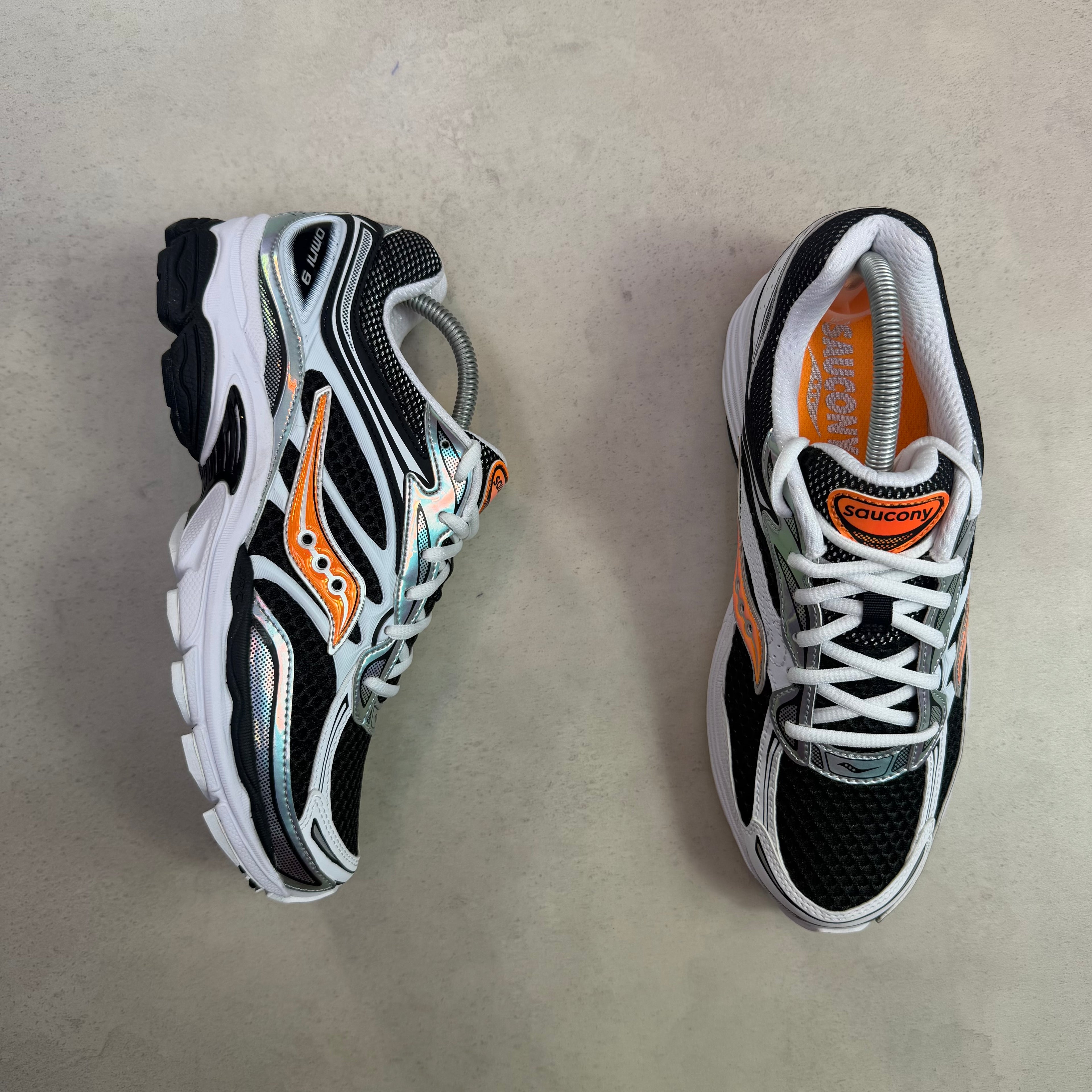 Saucony Progrid Omni 9 - Black/Orange