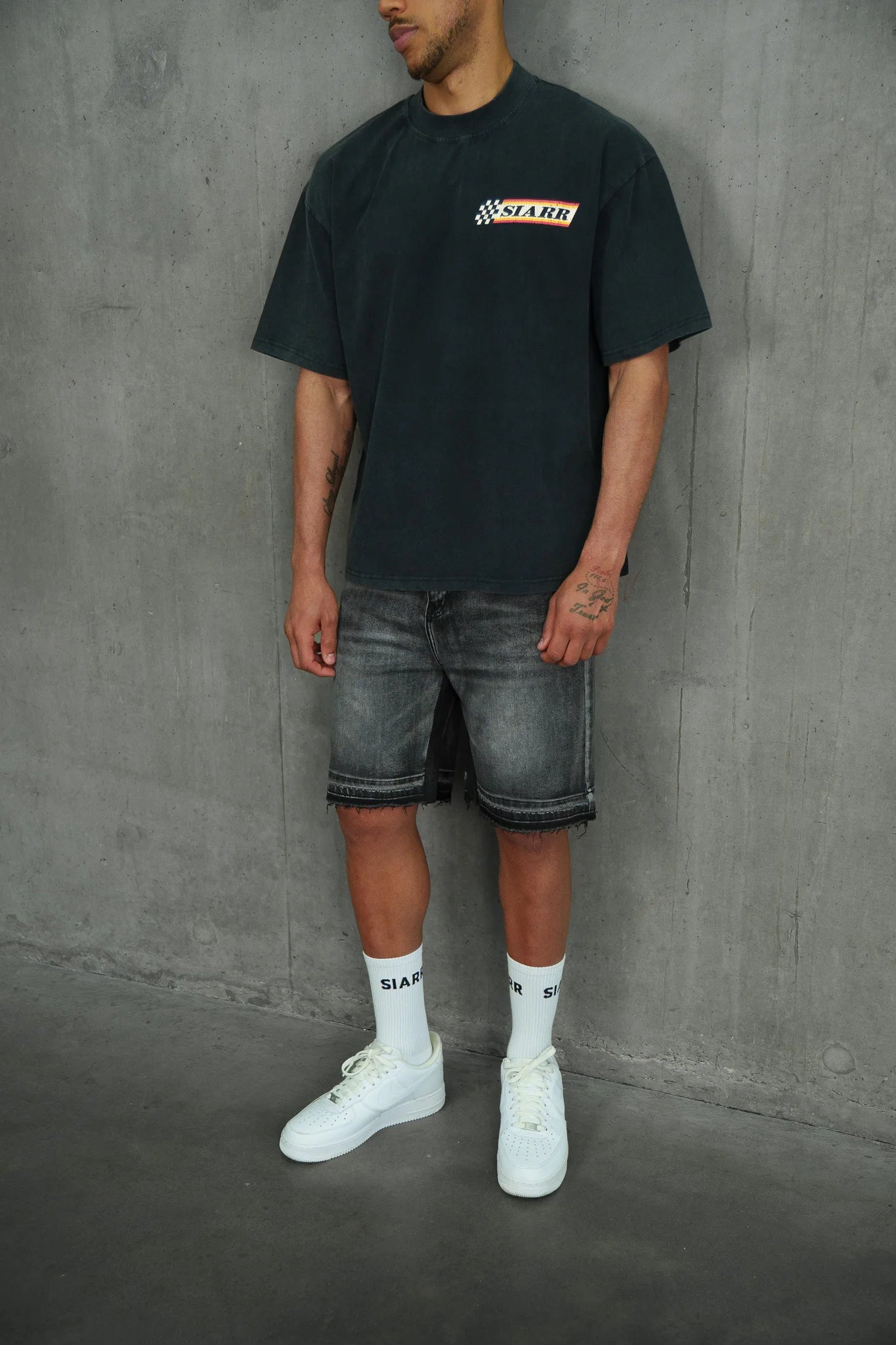 Siarr Take The Risk T-Shirt - Vintage Black