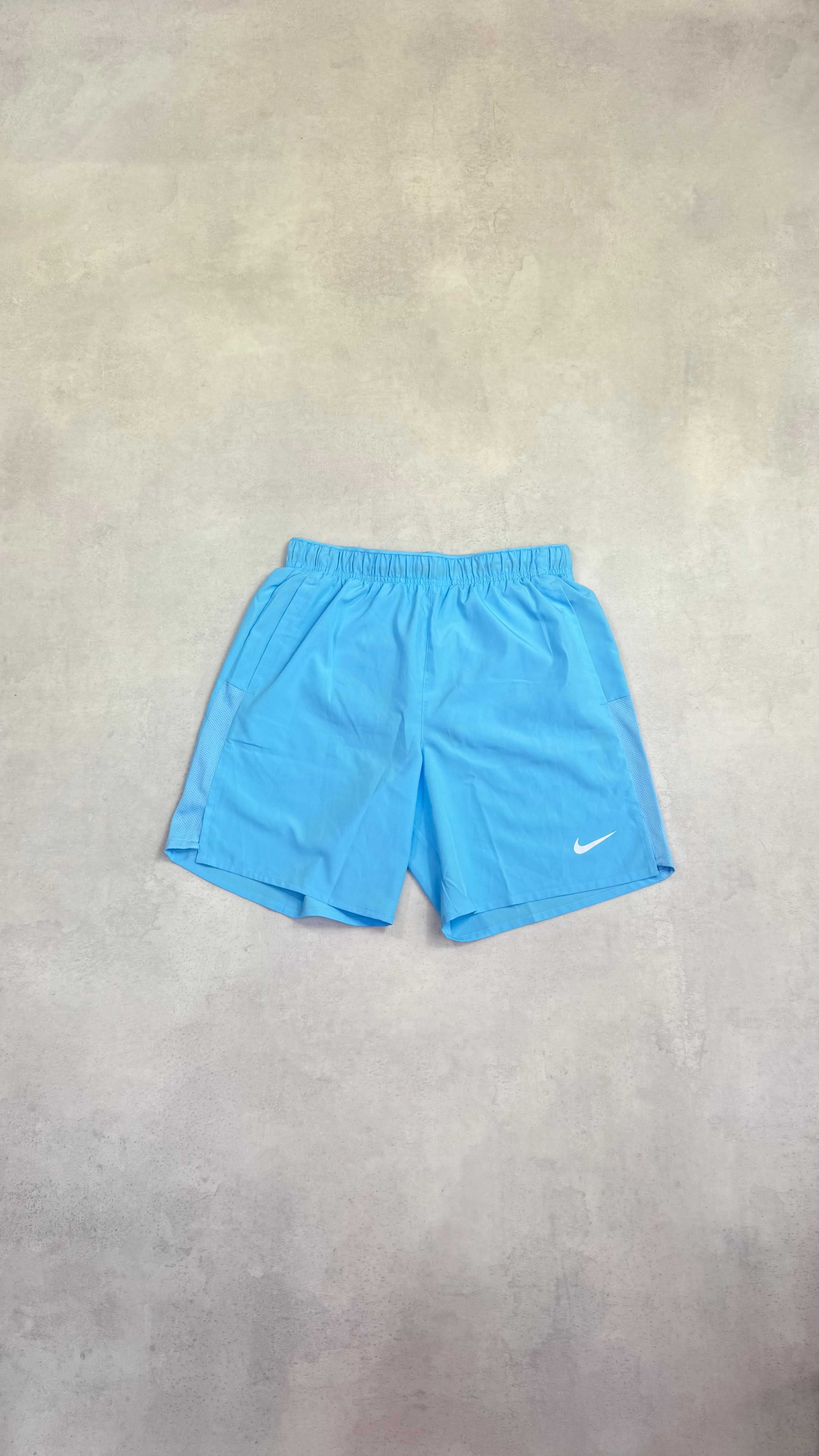 Nike Challenger Shorts - Aquarius Blue