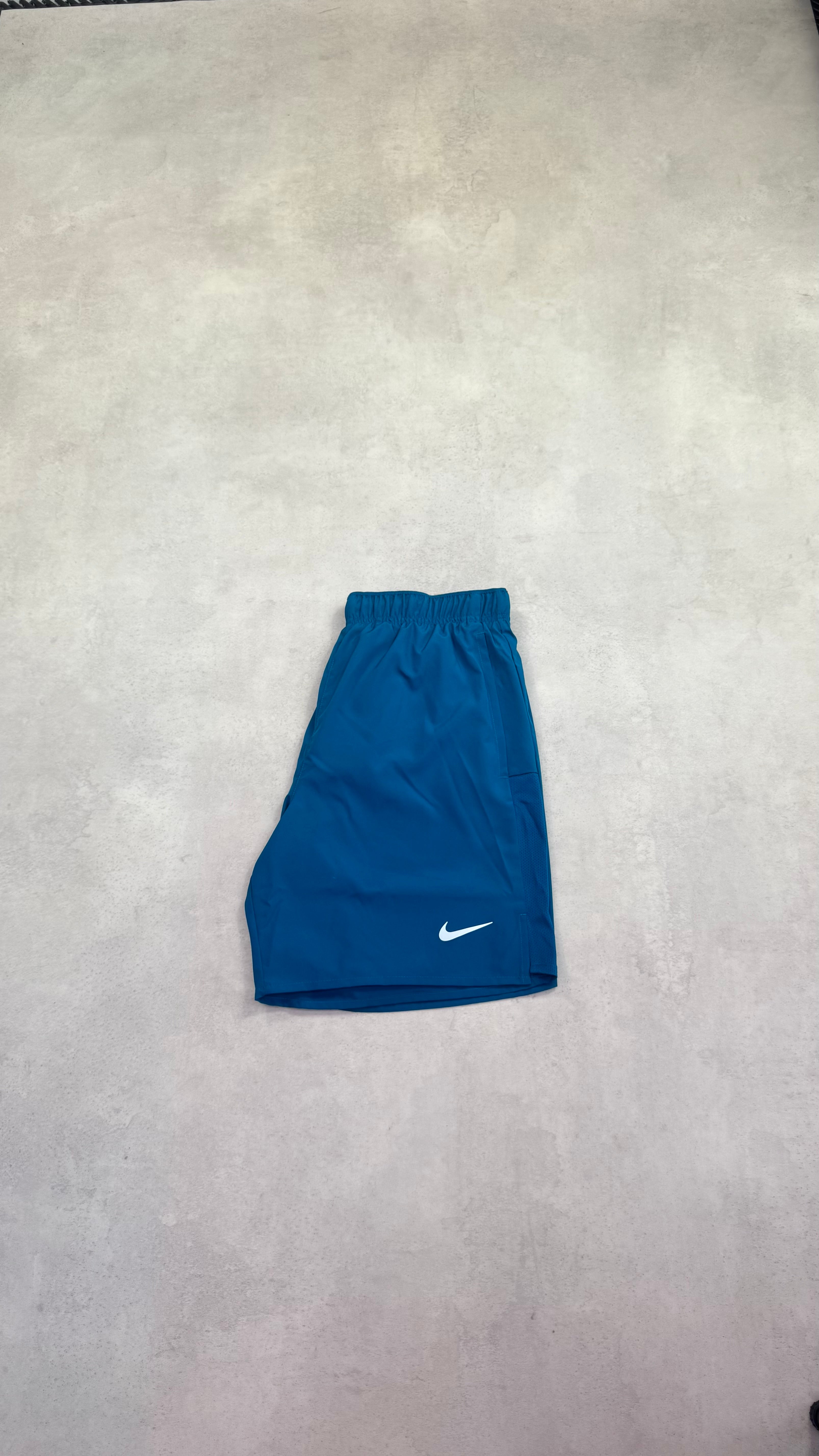 Nike Challenger Shorts - Green Abyss