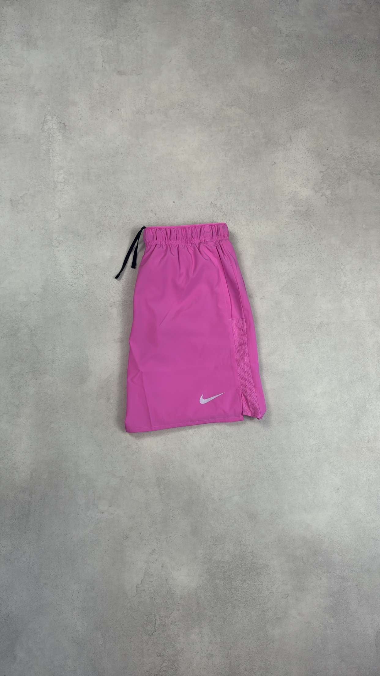 Nike Challenger Shorts - Playful Pink