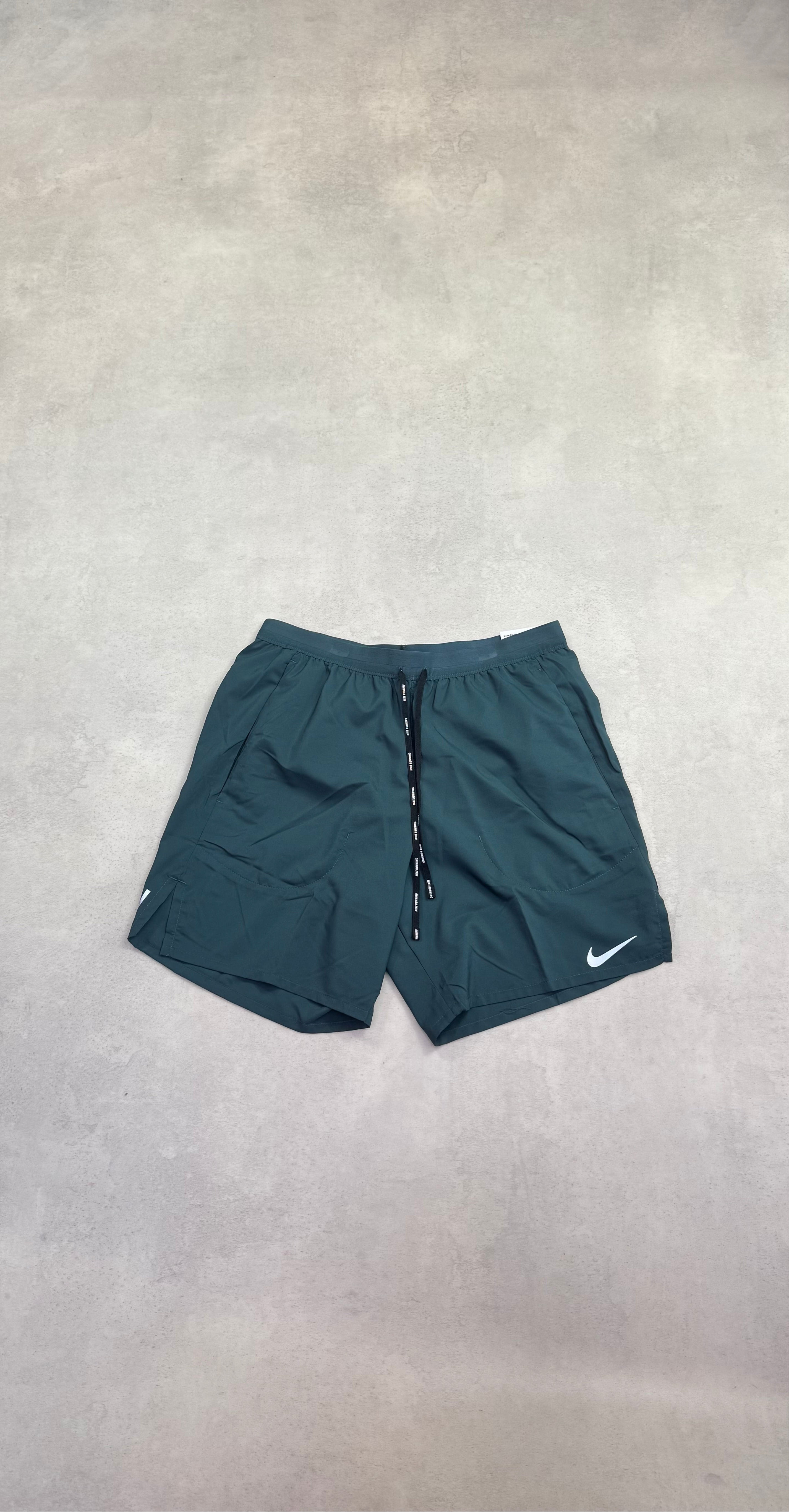 Nike Flex Stride Shorts - Vintage Green