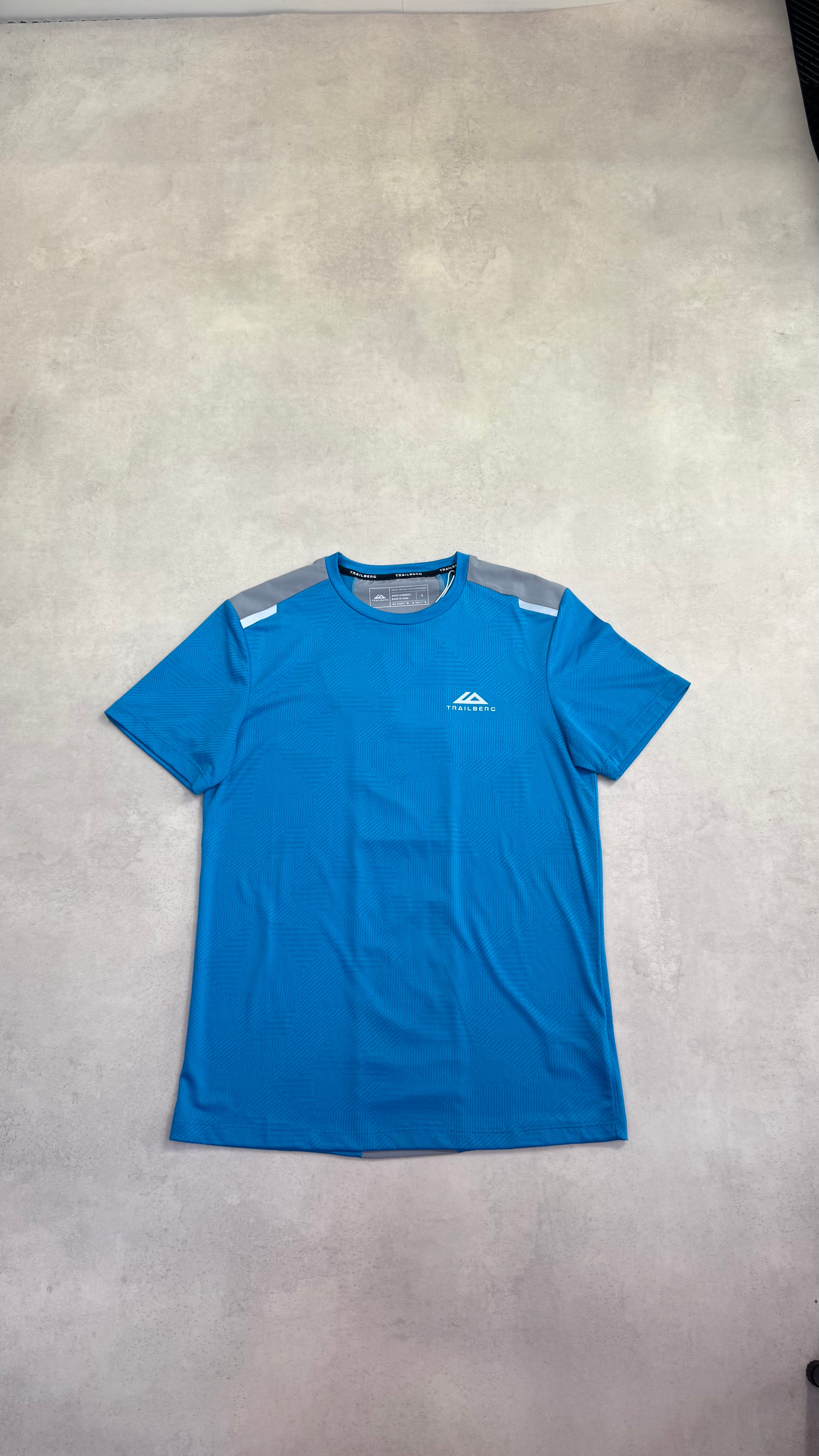 Trailberg Cloud (Gotthard) SS25 Atomic Blue