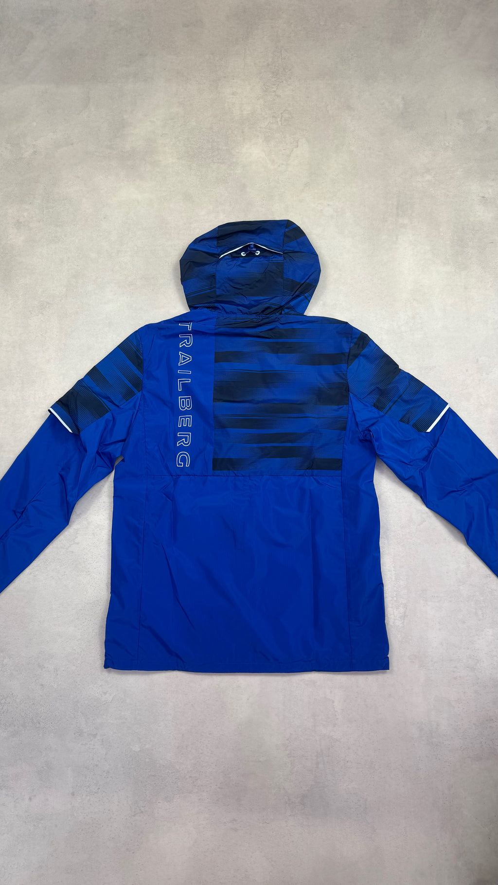 Trailberg Dimension Windrunner Surf The Web/Black