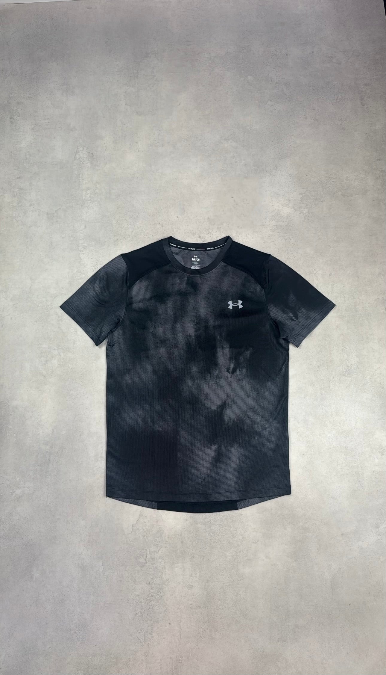 Under Armour CoolSwitch Printed SS T-Shirt - Black/White Smoke