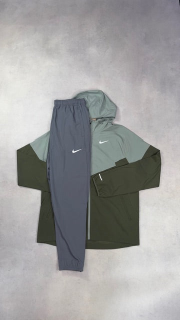 Nike Olive Windrunner & Grey Challenger Pants Duo Set